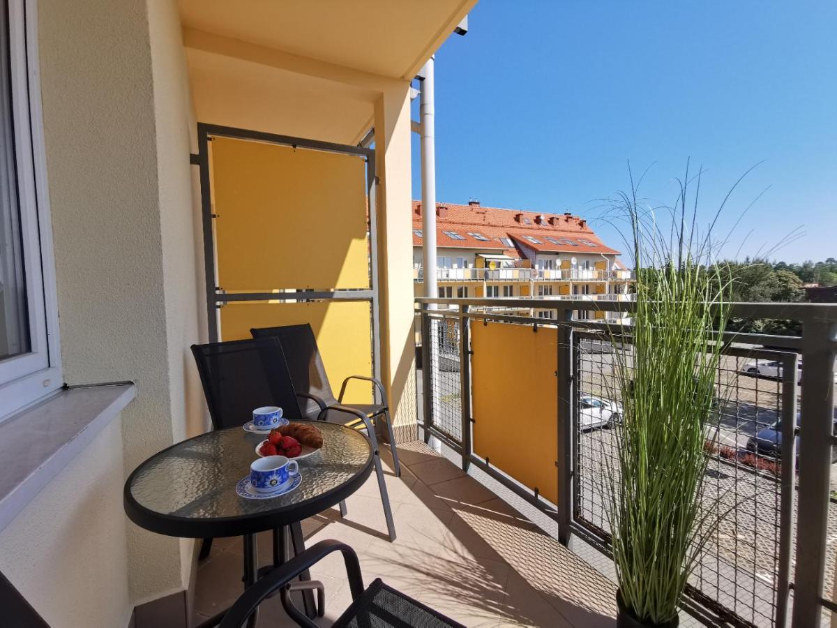 Piamola Powstancow Warszawy Apartment