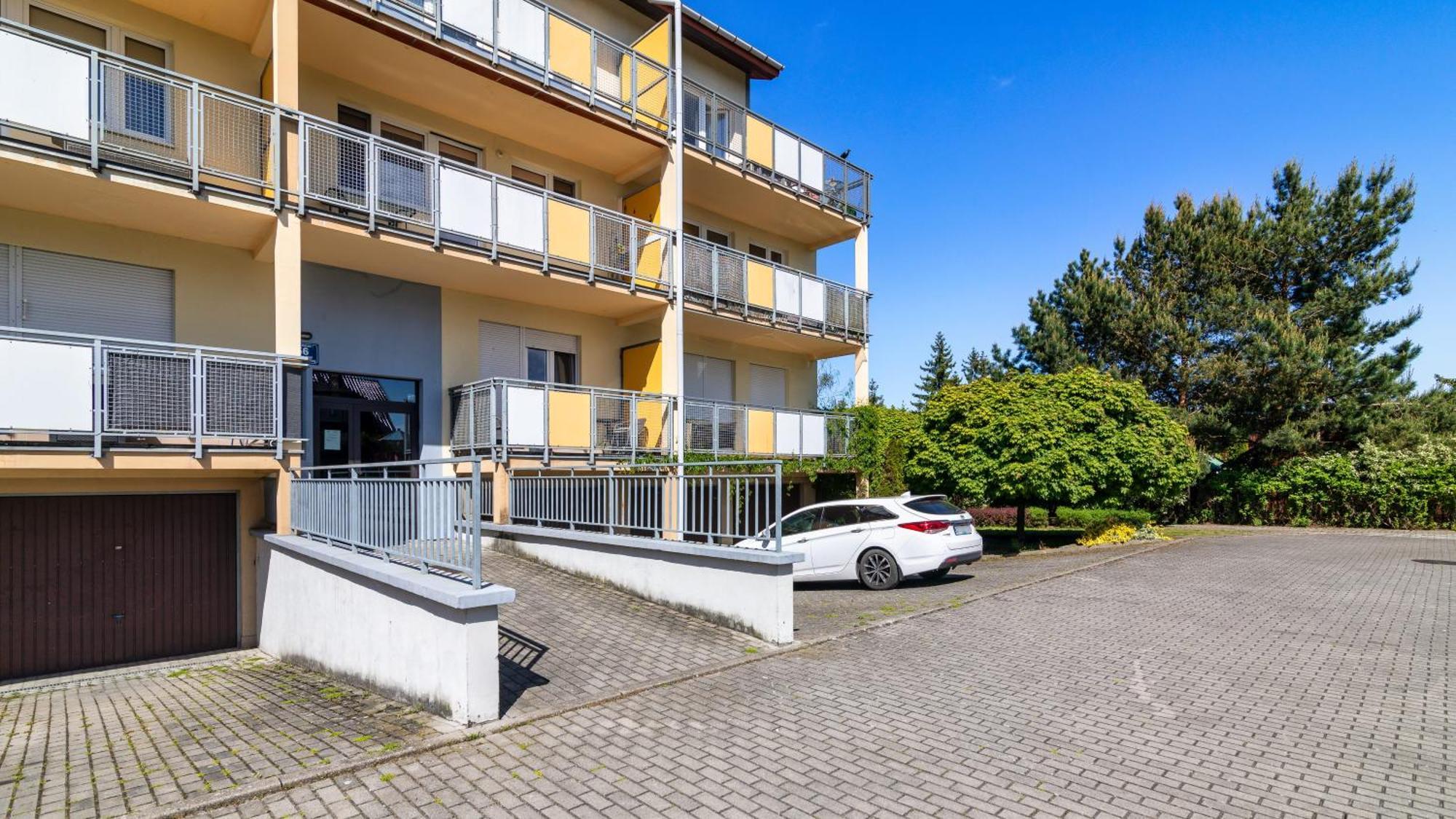 Piamola Powstancow Warszawy Apartment *